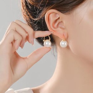 Anting Mutiara Air Laut